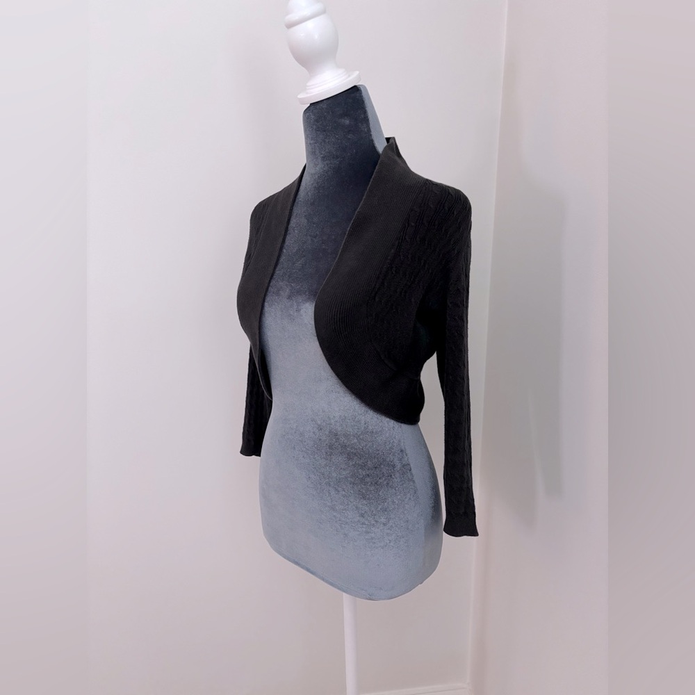 The Limited Cable-Knit Shrug Sweater In Dark Brown (Almost Black) Size M